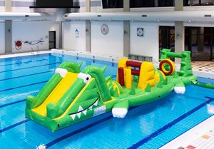 Zwembad run Krokodil waterstormbaan 10 meter Zwembad run Krokodil waterstormbaan 10 meter